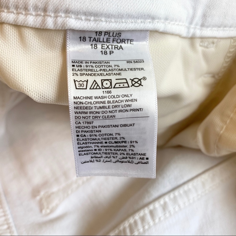 Old Navy White Jean Bermuda Shorts - Picture 9 of 9
